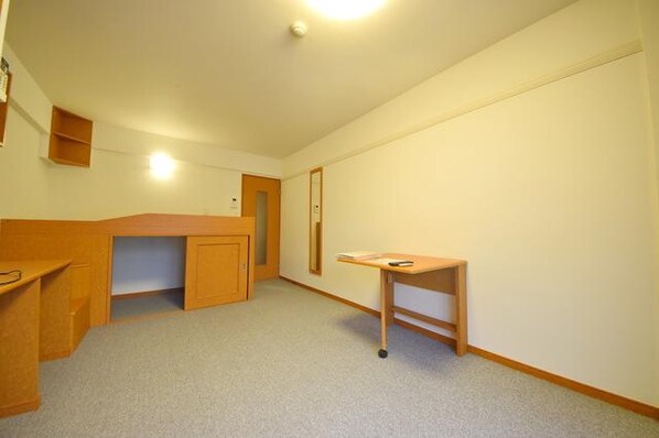 レオパレスパルコートCの物件内観写真